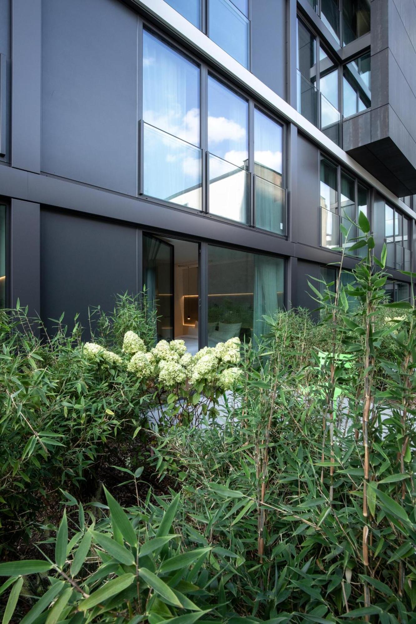 KPM Hotel&Residences Berlín Exterior foto The courtyard
