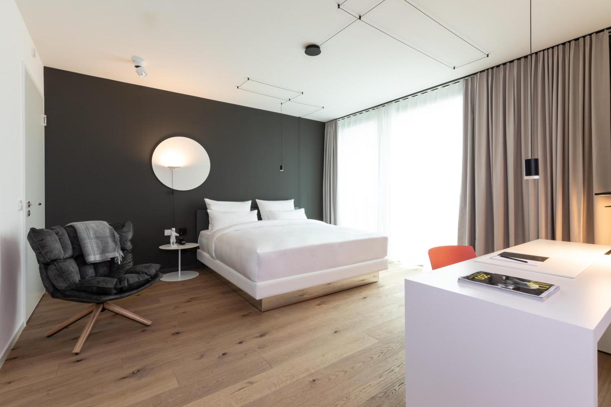 KPM Hotel&Residences Berlín Exterior foto A room at the hotel