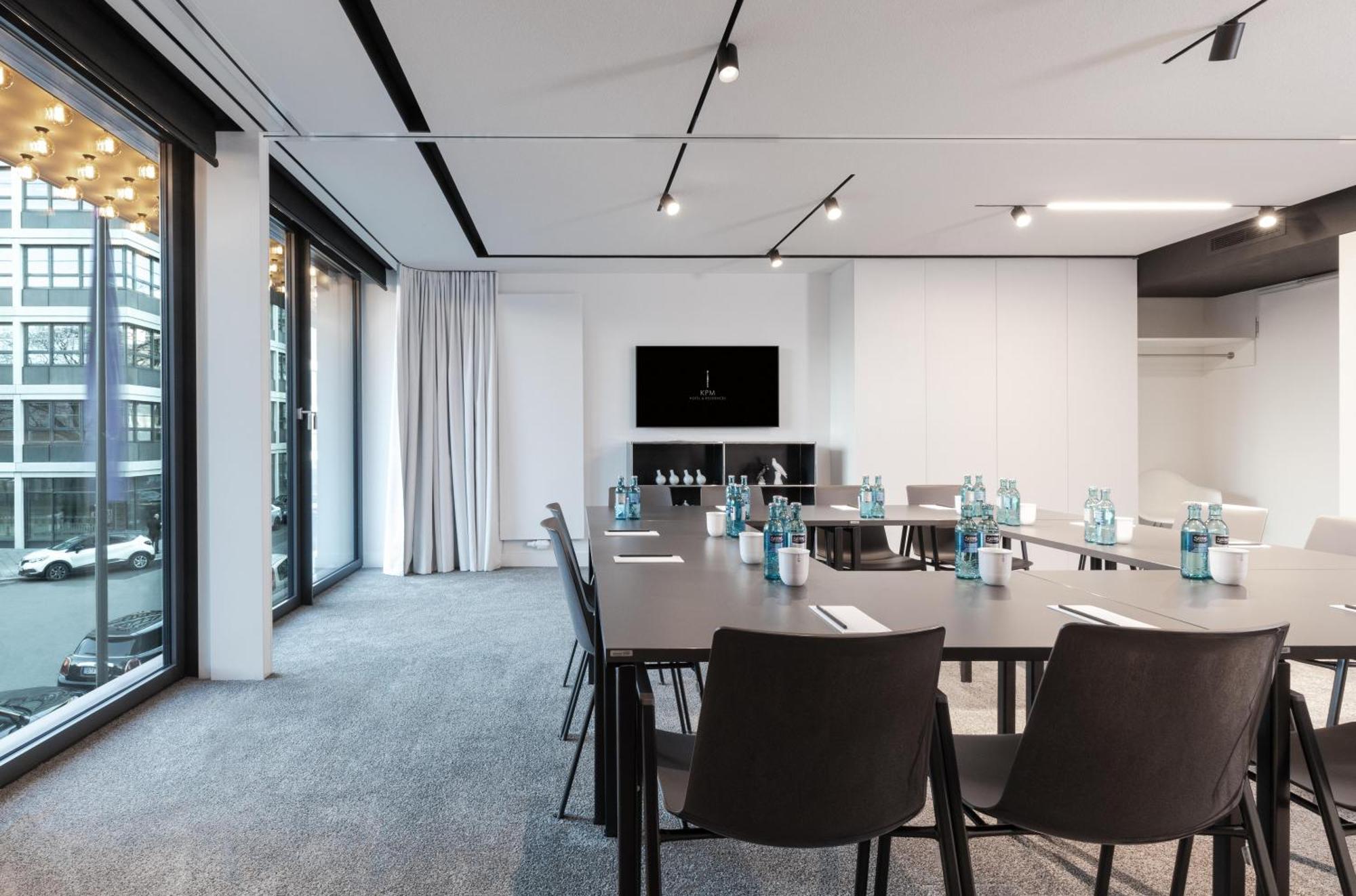 KPM Hotel&Residences Berlín Exterior foto Meeting room at the Hotel